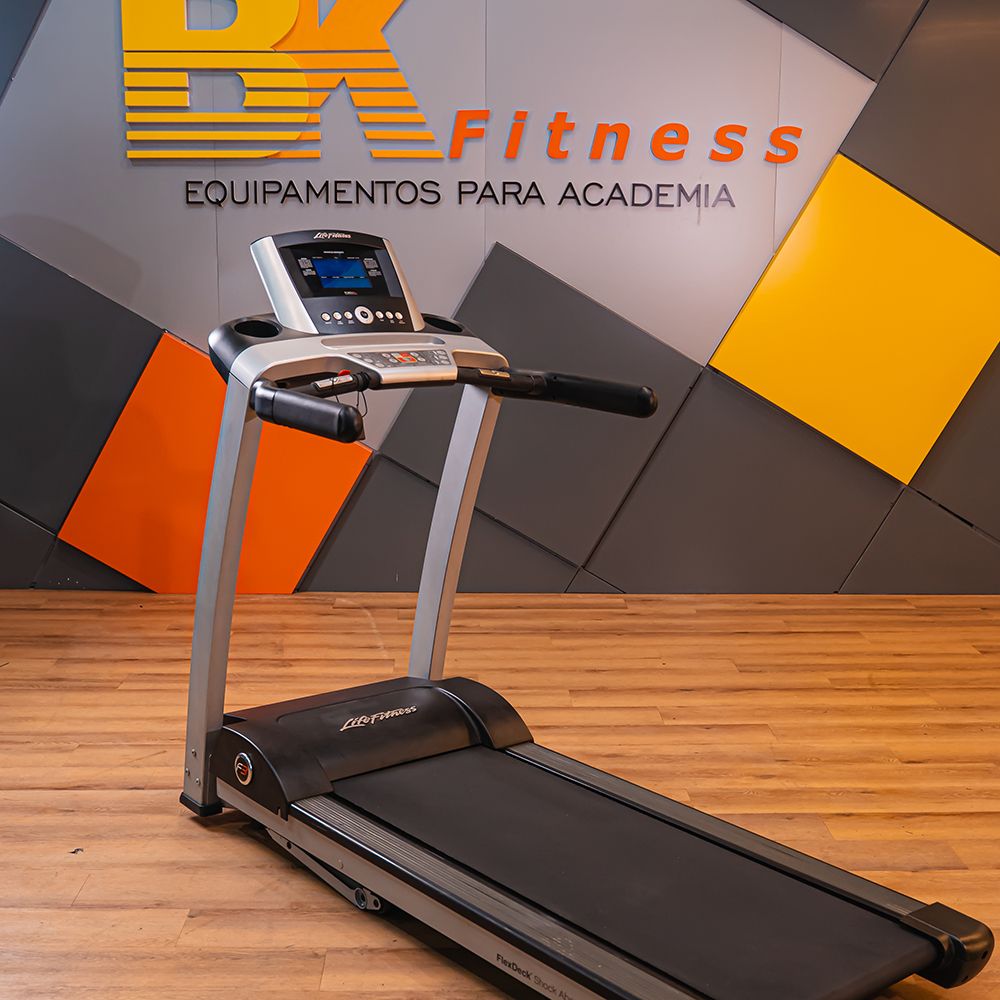 ESTEIRA LIFE FITNESS F3