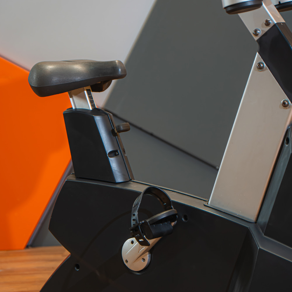 Bike Vertical Life Fitness Integrity thumb 4