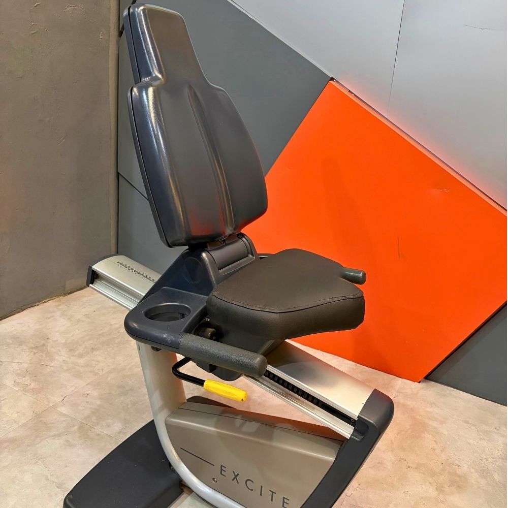 Bike Horizontal Technogym Excite thumb 3