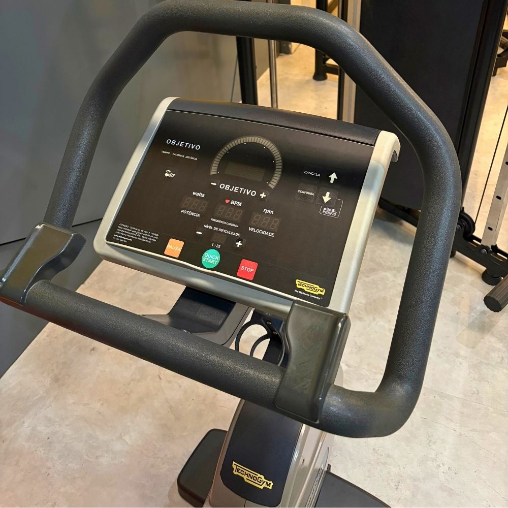 Bike Vertical Technogym Excite thumb 2